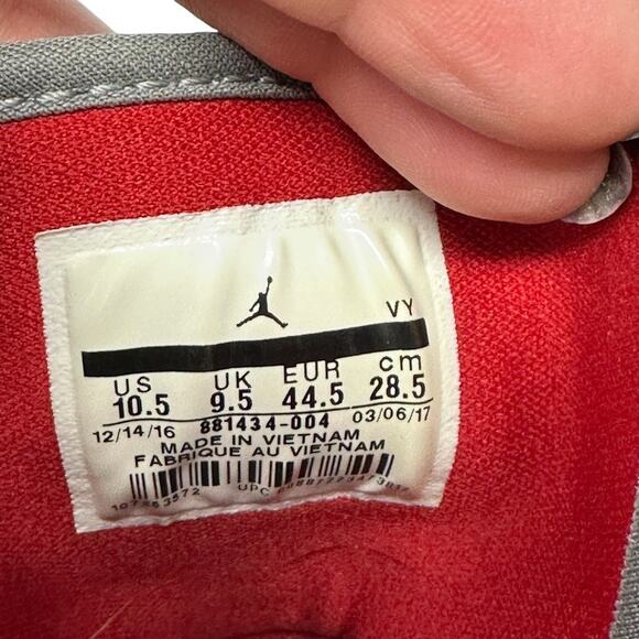 Jordan 1 Flight Basketball Sneakers Mens Sz 10.5 Hoop Shoes Gray Red 881434-004 main image 7